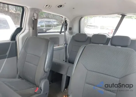 2010 Chrysler Town & Country New Lx из США, поврежденный, VIN 2A4RR2D17AR405642